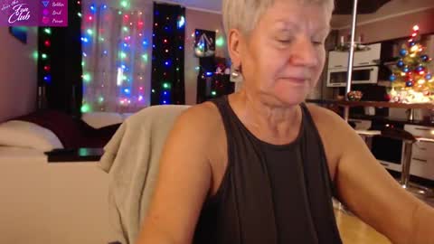 Roxana online show from December 31, 3:09 pm
