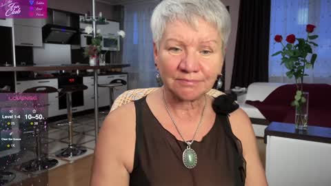 Roxana online show from February 1, 2:24 pm