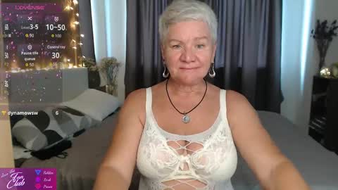 Roxana online show from May 12, 2:52 am
