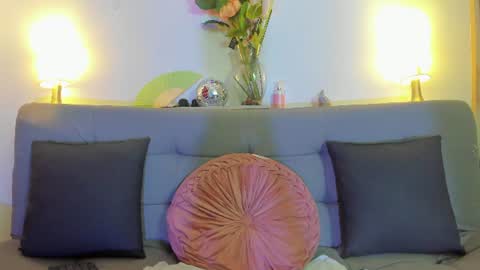 Snapshot of roxana_sins chatting on June 11, 12:32 am roxana sins online show from June 11, 12:32 am