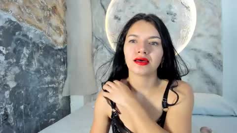 Snapshot of roxanaborns chatting on November 4, 12:15 pm roxanaborns online show from November 4, 12:15 pm