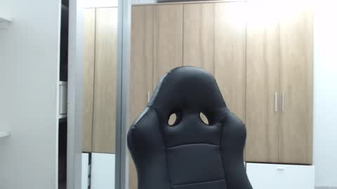 Roxana online show from December 4, 2:53 am