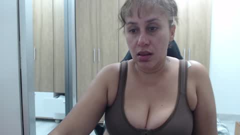Roxana online show from February 6, 4:31 am