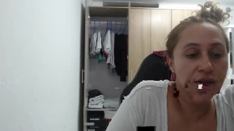 Roxana online show from April 26, 2:53 am