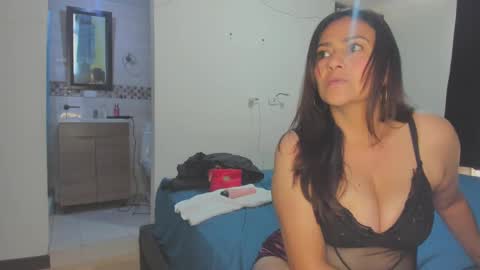 roxanasexy2025 online show from March 7, 3:07 pm