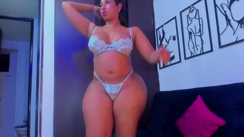 Roxxx Thee Stallion online show from December 21, 6:19 am