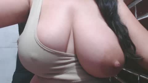 roxxy online show from December 19, 12:45 pm