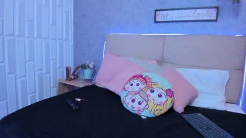 roxanebrown online show from July 13, 7:38 pm