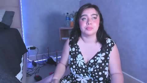 roxanebrown online show from July 21, 7:38 pm