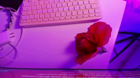 Roxane online show from March 25, 8:09 am