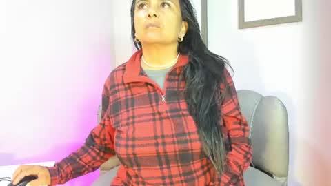  Roxanna  online show from July 19, 4:05 am