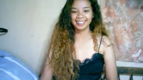 roxanne_98 online show from January 18, 3:49 pm