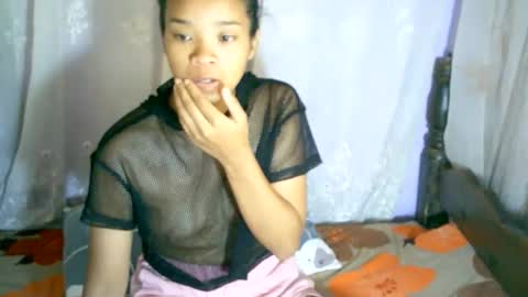 roxanne_98 online show from January 30, 3:22 am