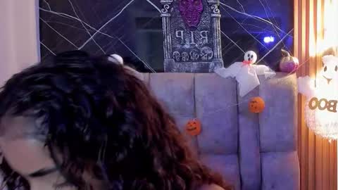 Roxanna online show from October 28, 11:58 am