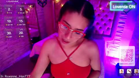 roxanne_han online show from February 11, 11:59 am