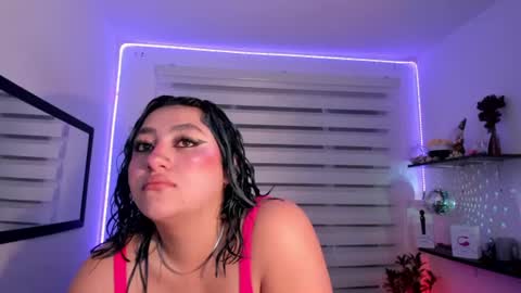 Snapshot of roxanne_morelli chatting on July 23, 12:36 pm roxanne online show from July 23, 12:36 pm