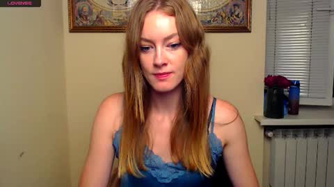 Snapshot of roxasemi_ chatting on September 9, 8:47 am Roxa online show from September 9, 8:47 am