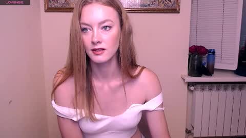 Snapshot of roxasemi_ chatting on September 12, 8:58 am Roxa online show from September 12, 8:58 am
