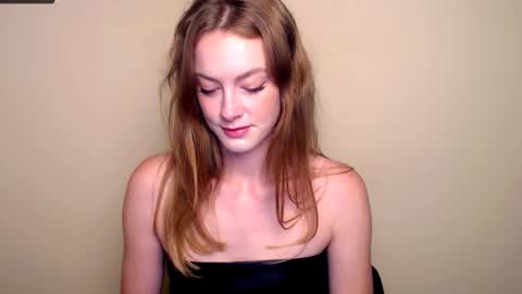Snapshot of roxasemi_ chatting on September 14, 8:24 am Roxa online show from September 14, 8:24 am