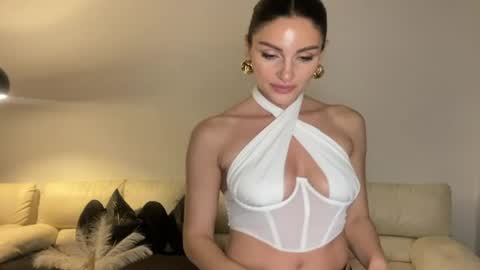 Snapshot of roxellesilvara chatting on July 12, 12:45 am Roxy online show from July 12, 12:45 am