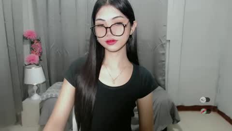 Roxie online show from December 17, 10:11 pm
