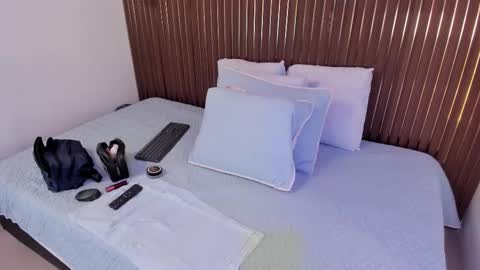 Roxie  online show from December 2, 11:37 am