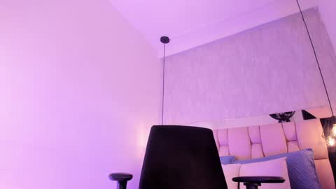 Roxie  online show from December 24, 9:44 pm