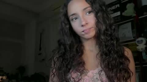 Snapshot of roxieflexie chatting on October 1, 9:21 pm Roxie online show from October 1, 9:21 pm