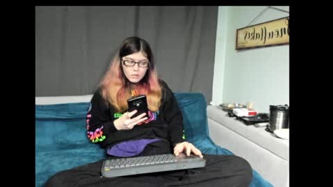 roxihazeleyes online show from January 10, 10:17 am