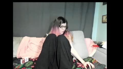 roxihazeleyes online show from January 28, 4:29 am