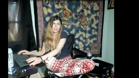 roxihazeleyes online show from July 22, 2:20 pm