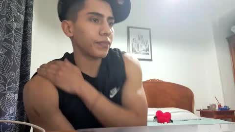 Snapshot of roxo10 chatting on March 26, 5:18 pm roxo10 online show from March 26, 5:18 pm