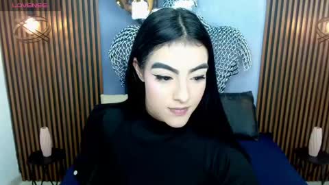 Snapshot of roxxysweet01 chatting on May 7, 1:38 pm RoxxySweet online show from May 7, 1:38 pm