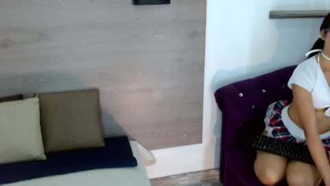 Snapshot of roxxysweet01 chatting on June 3, 2:08 pm RoxxySweet online show from June 3, 2:08 pm