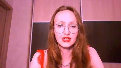 Snapshot of roxxywharton chatting on July 28, 3:21 pm Roxxy Wharton online show from July 28, 3:21 pm