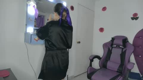 Snapshot of roxy_lu_07 chatting on March 6, 5:37 am Roxy online show from March 6, 5:37 am