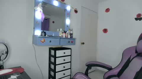 Snapshot of roxy_lu_07 chatting on March 15, 3:56 am Roxy online show from March 15, 3:56 am