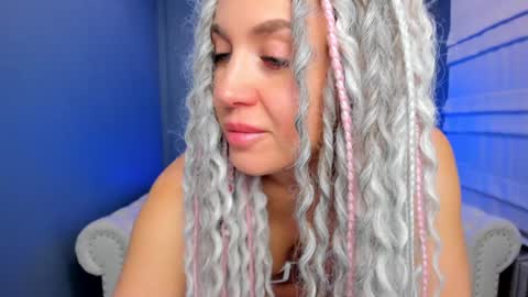 Roxy online show from February 8, 1:32 am