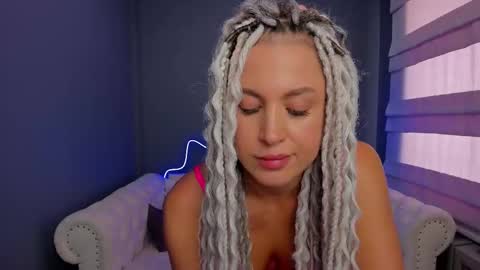 Roxy online show from March 6, 8:08 am