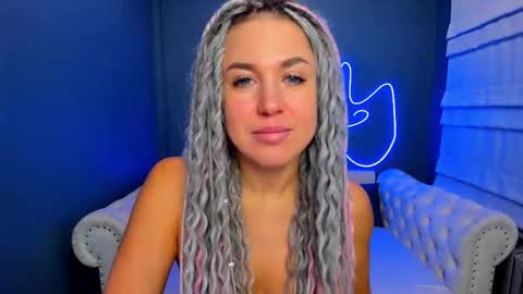 Roxy online show from October 6, 1:25 am