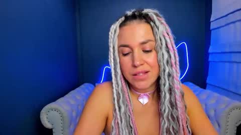 Roxy online show from November 28, 4:15 am