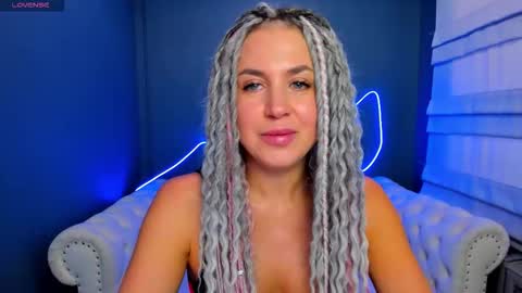 Snapshot of roxy_mars chatting on March 21, 2:27 am Roxy online show from March 21, 2:27 am