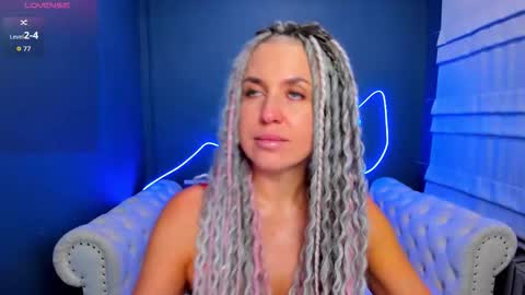 Snapshot of roxy_mars chatting on March 26, 1:11 am Roxy online show from March 26, 1:11 am