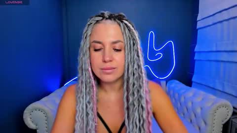 Snapshot of roxy_mars chatting on March 27, 1:22 am Roxy online show from March 27, 1:22 am