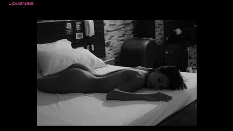 R O X Y  online show from December 10, 11:19 pm