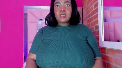 Snapshot of roxy_sexy69 chatting on May 1, 2:54 pm roxy_sexy69 online show from May 1, 2:54 pm
