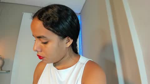roxy_stone1 online show from June 19, 7:06 pm