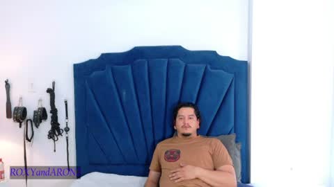 RoxyAron online show from July 26, 4:58 pm