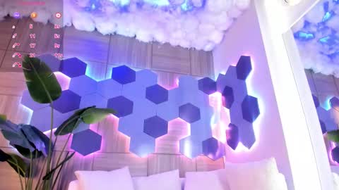 Snapshot of roxylior chatting on November 2, 7:16 pm    online show from November 2, 7:16 pm