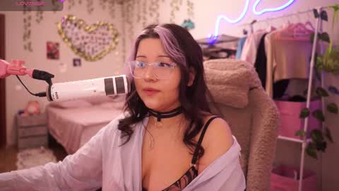 Snapshot of roxysuh chatting on February 16, 6:31 am roxysuh online show from February 16, 6:31 am